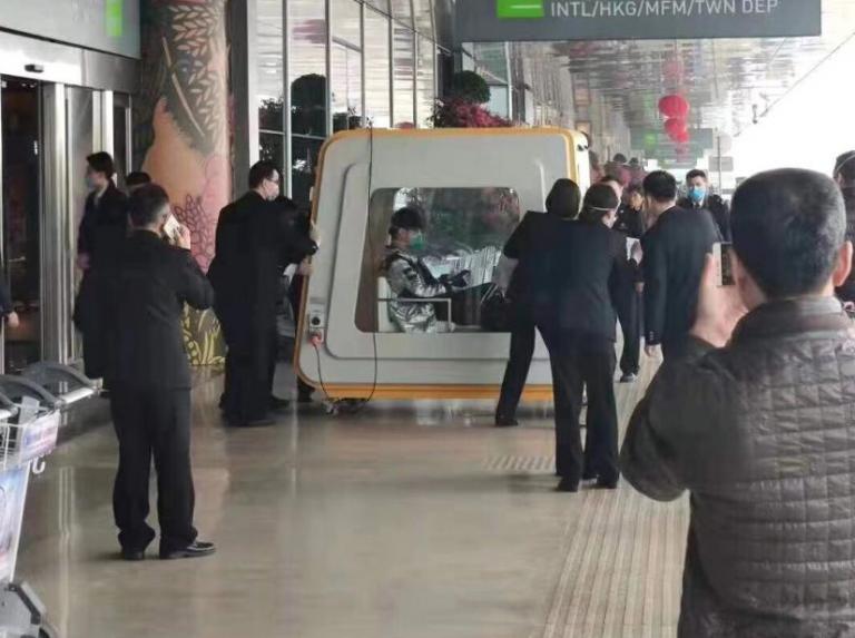 Κοροναϊός: Σκηνές πανικού στη Γουχάν – Αδειάζουν τα ράφια των σούπερ μάρκετ