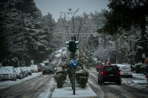 Εύβοια και Κρήτη «πνίγηκαν» από τον «Ηφαιστίωνα»