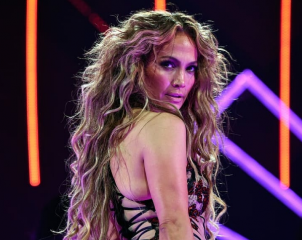 Τζένιφερ Λόπεζ : Η μήνυση από στρίπερ και η αποζημίωση «μαμούθ»