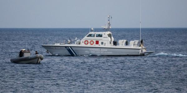 Συναγερμός στις Σπέτσες: Βυθίστηκε ταχύπλοο σκάφος