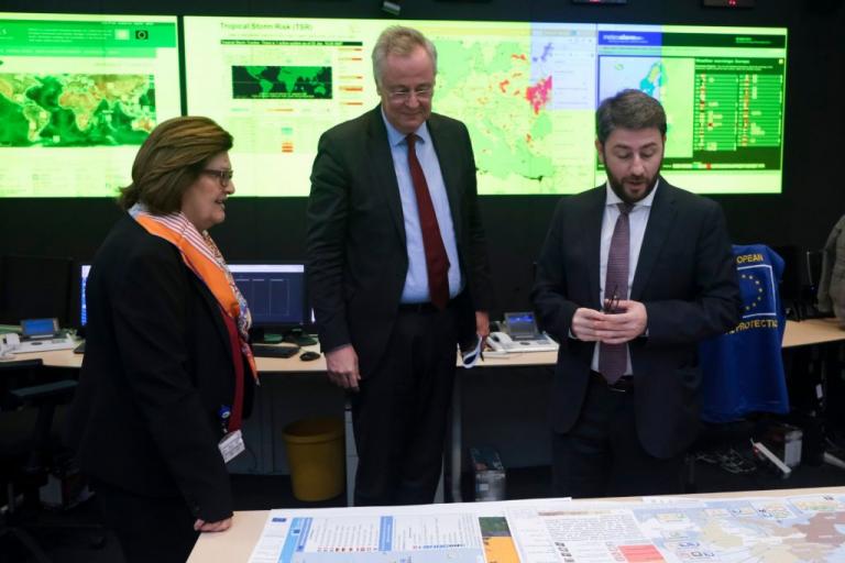 Στο Κέντρο Συντονισμού και Αντιμετώπισης Έκτακτων Αναγκών ο Ν. Ανδρουλάκης