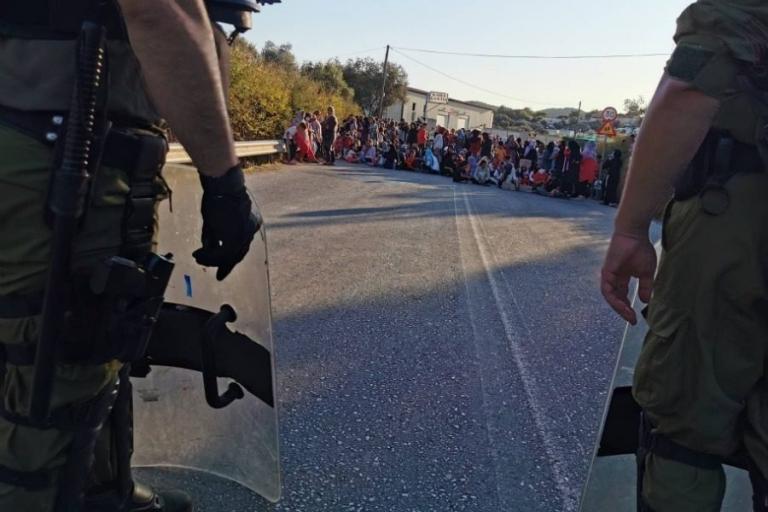 Διαμαρτυρία προσφύγων στη Μόρια για το ρεύμα και τη θέρμανση