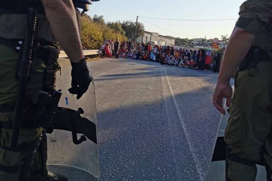 Διαμαρτυρία προσφύγων στη Μόρια για το ρεύμα και τη θέρμανση