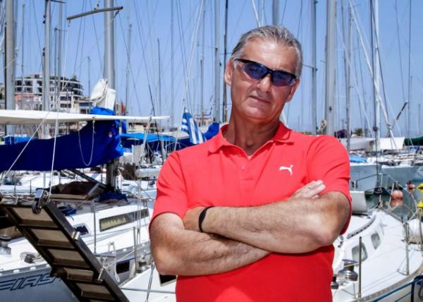 Τάσος Μπουντούρης : Νοσηλεύεται διασωληνωμένος μετά το τροχαίο  – Κρίσιμες οι επόμενες ώρες