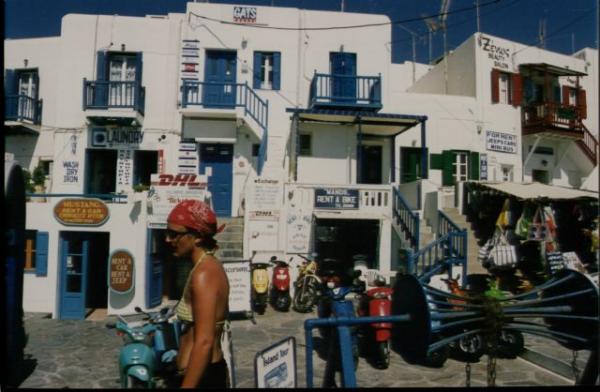 Κυκλάδες : Σε αυτά τα νησιά τα καταστήματα θα είναι ανοιχτά τις Κυριακές