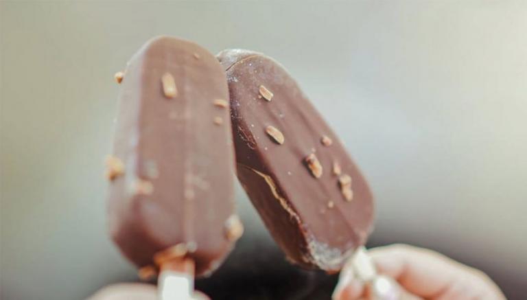 Το κλασικό παγωτό ξυλάκι και η ιστορία του