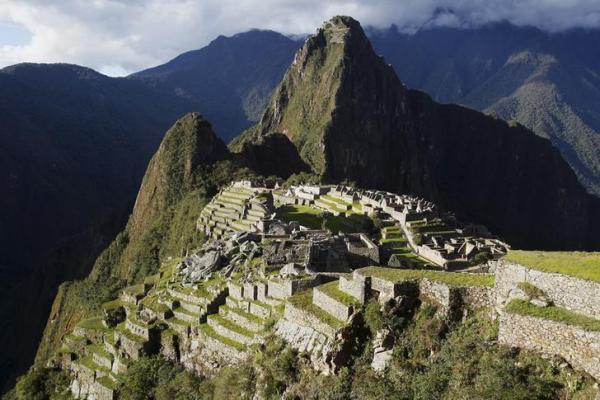 Περού : Φυλακή και απελάσεις στους τουρίστες για τη βεβήλωση στο Μάτσου Πίτσου