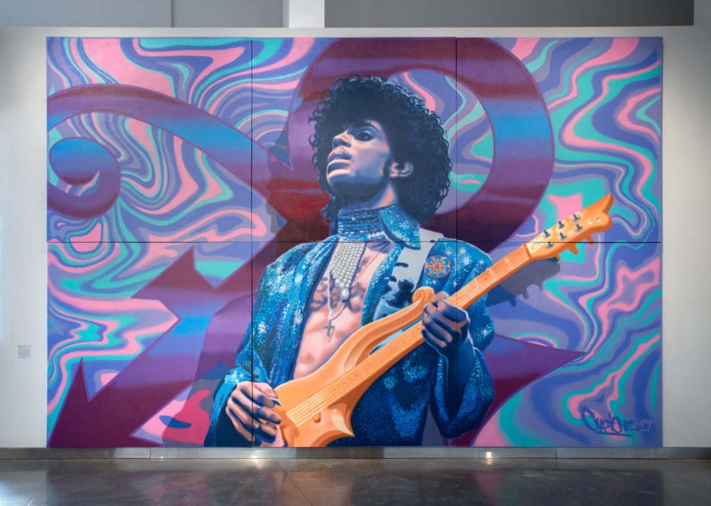 Γιγαντιαία τοιχογραφία του Prince στο αεροδρόμιο της Μινεσότα