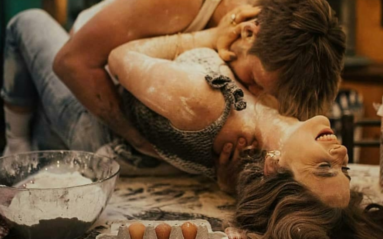 Tόσο διαρκεί το τέλειο ερωτικό κρεβάτι