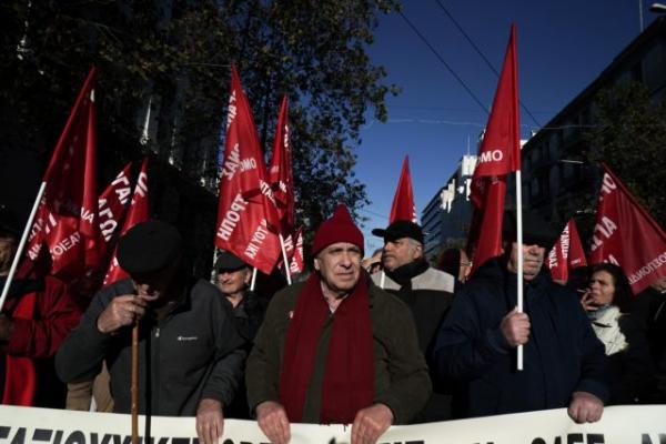 Ασφαλιστικό : Αναδρομικές αυξήσεις στις συντάξεις