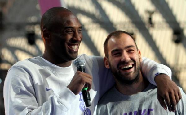 Κόμπι Μπράιαντ : Όταν ο μύθος Κόμπι αποθέωσε Σπανούλη – Διαμαντίδη