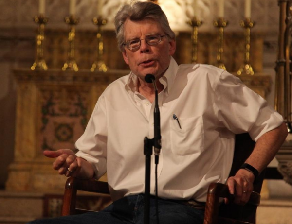 Στίβεν Κινγκ: Η δύναμη της διαφορετικότητας και ο πόλεμος στα social