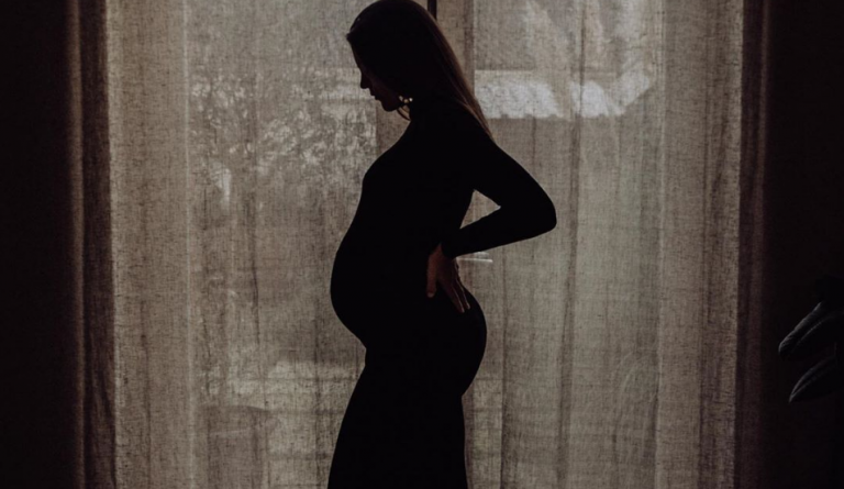 Τα ζώδια όταν είναι έγκυος