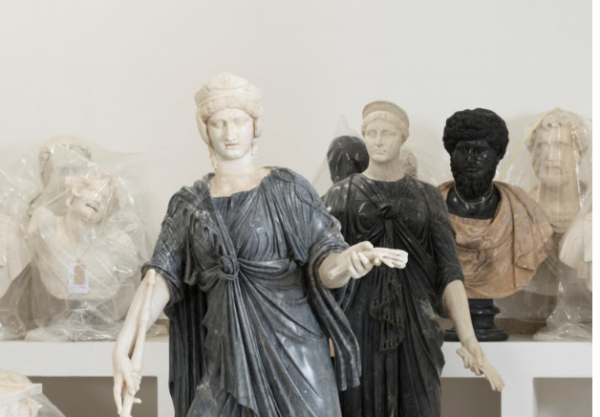 Εκπληκτική συλλογή αρχαιοτήτων για πρώτη φορά στο κοινό