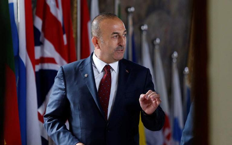 Τσαβούσογλου : Αποθεώνει την Μέρκελ και επιτίθεται σε ΕΕ – Μας χρωστά 3 δισ. για τους πρόσφυγες