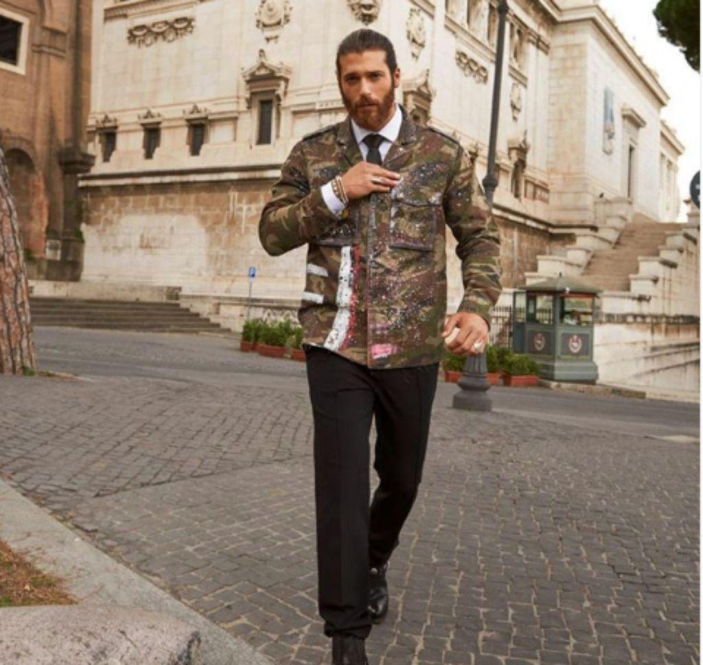 Τζαν Γιαμάν: Κουρεύτηκε και ξυρίστηκε – Αγνώριστος