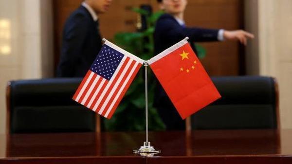 ΗΠΑ : Παραμένουν οι δασμοί στα κινεζικά προϊόντα