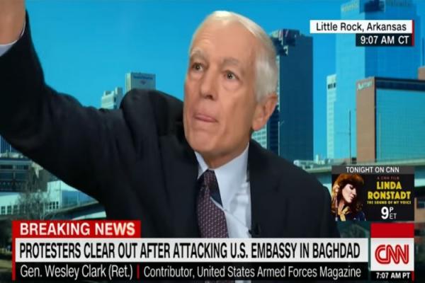 Χτύπησε το κινητό σε ζωντανή μετάδοση και το… τιμώρησε