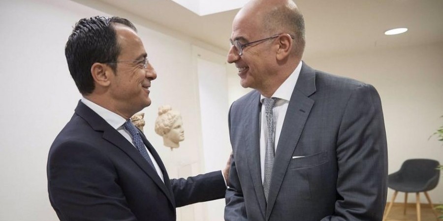 Στην Αθήνα ο Κύπριος ΥΠΕΞ – Συναντήσεις με ΠτΔ, Μητσοτάκη και Δένδια