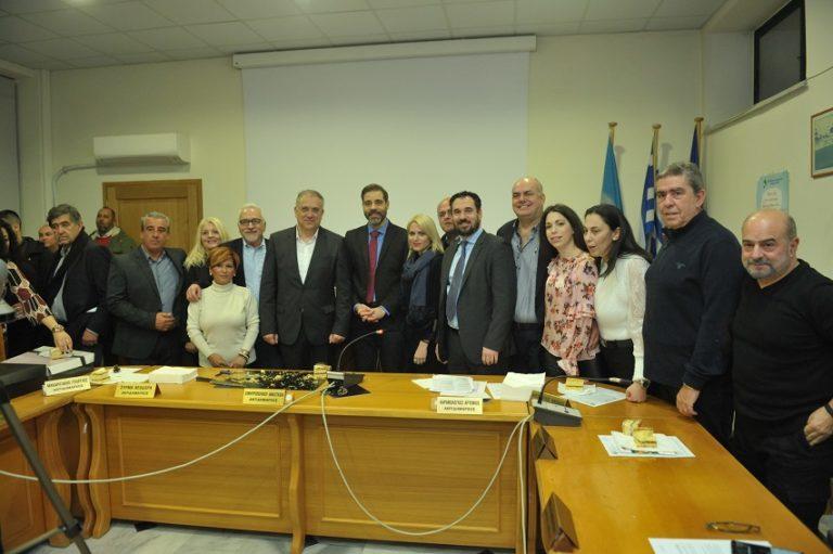 Άλιμος : Κοπή πίτας παρουσία του Τάκη Θεοδωρικάκου