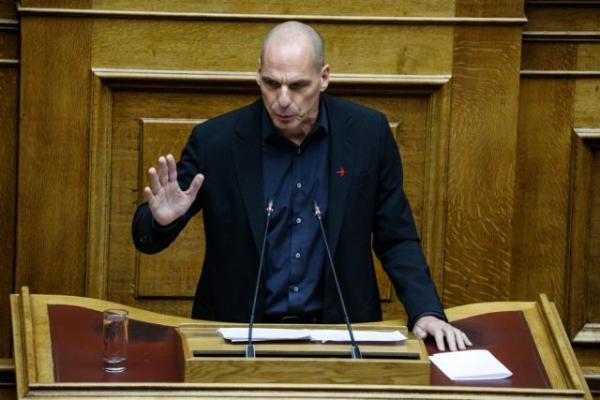 Βαρουφάκης : Το «ναι σε όλα» στον Τραμπ υπονομεύει την εθνική ασφάλεια