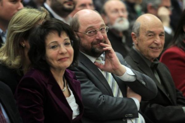 Θετικό το ΚΙΝΑΛ να υποστηρίξει Δαμανάκη για πρόεδρο της Δημοκρατίας