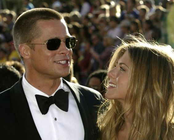 Χρυσές Σφαίρες: Δίπλα-δίπλα Τζένιφερ Άνιστον και Μπραντ Πιτ στην τελετή απονομής