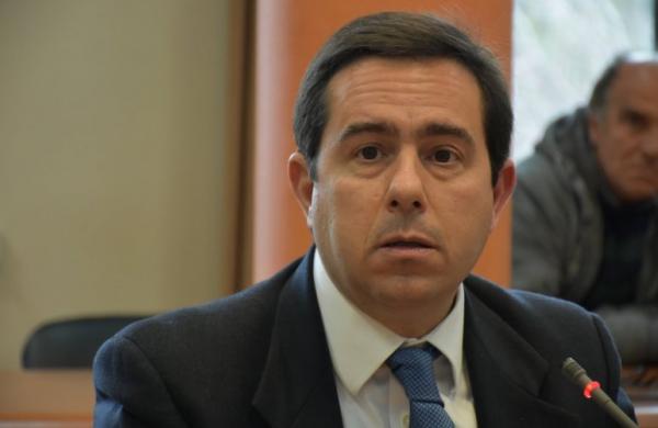 Μηταράκης : Μέρος μιας συνολικής πολιτικής προστασίας των συνόρων τα πλωτά φράγματα