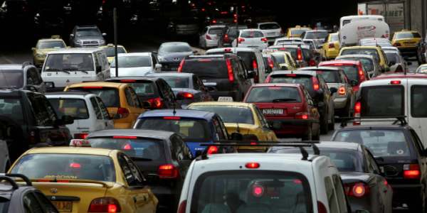 Μποτιλιάρισμα στην Περιφερειακή Καρέα εξαιτίας τροχαίου