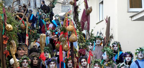 Καστοριά : Κορυφώνονται σήμερα τα Ραγκουτσάρια, οι τριήμερες καρναβαλικές εκδηλώσεις