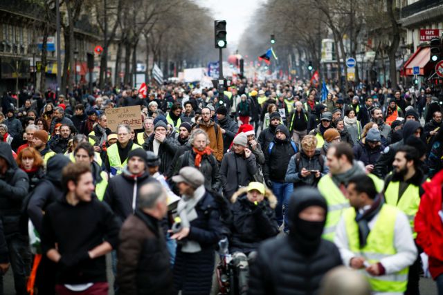 Γαλλία : Σε κλιμάκωση των απεργιών κατά μεταρρύθμισης του συνταξιοδοτικού καλεί το συνδικάτο CGT