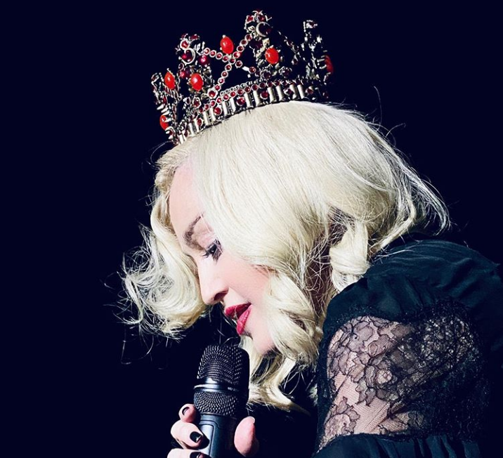 Αγωνία για τη Μαντόνα : Δύσκολες ώρες για τη βασίλισσα της ποπ