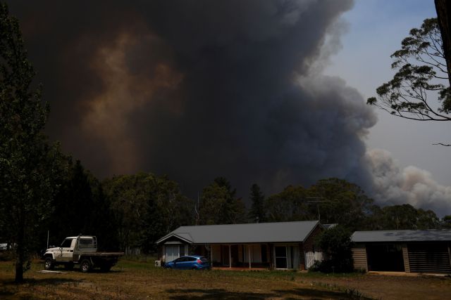 Κόλαση επί γης στην Αυστραλία : Ίση σε μέγεθος με το Μανχάταν η φωτιά -Ανυπολόγιστη η καταστροφή