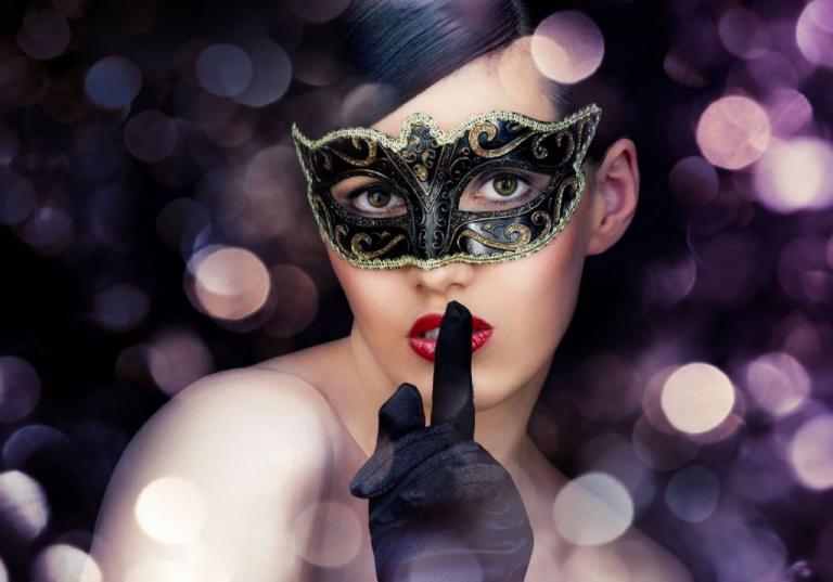 Τρεις στολές που «ανάβουν» τους άντρες