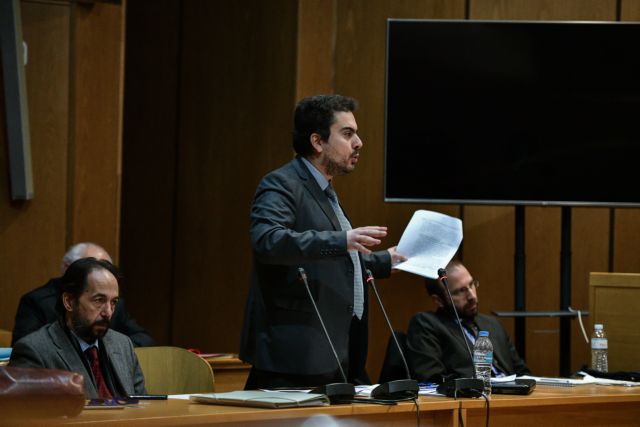 Δίκη Χρυσής Αυγής : «Είδατε τις σβάστικες, κρίνετέ τους»