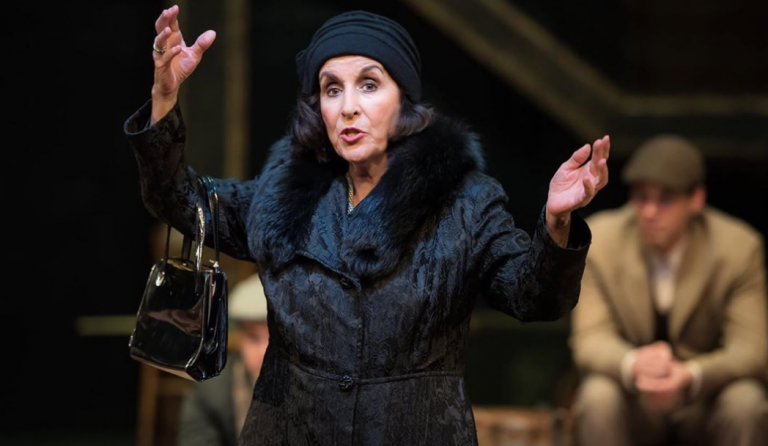 Η Νένα Μεντή μιλάει ξεκάθαρα