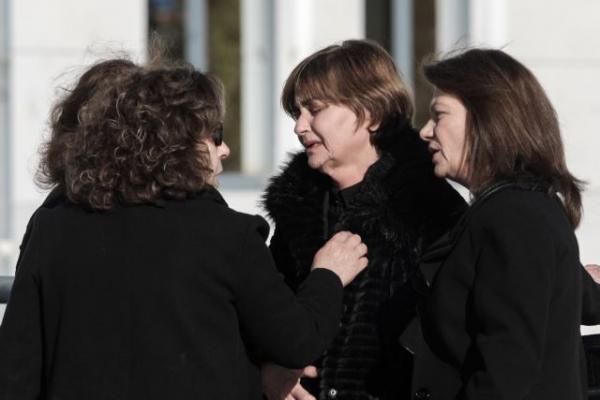 Στο πλευρό των γονιών της Ελένης Τοπαλούδη η Μάγδα Φύσσα