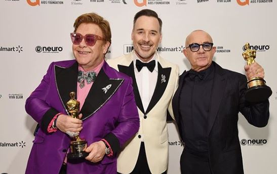 Έλτον Τζον: Μάζεψε 6,4 εκ. δολάρια για την καταπολέμηση του AIDS