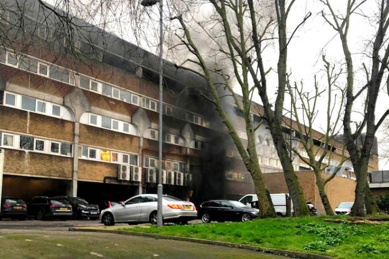 Λονδίνο : Αναφορές για εκρήξεις σε πολυσύχναστη αγορά