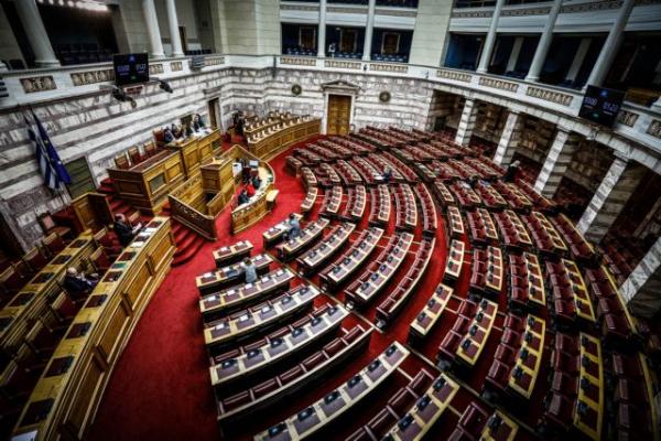 Ο πολιτικός και το δανεικό τηλέφωνο