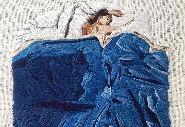 Οι κεντημένες παιδικές αναμνήσεις της Σεσίλ Νταβιντοβισί