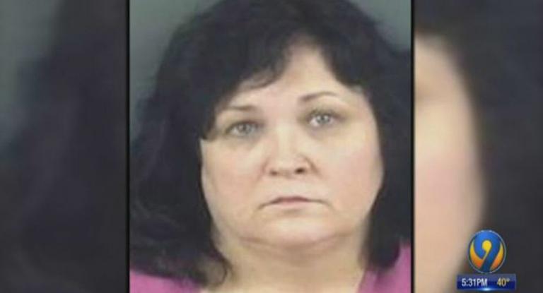 Σκότωσε το νεογέννητό της και την έπιασαν 21χρόνια μετά