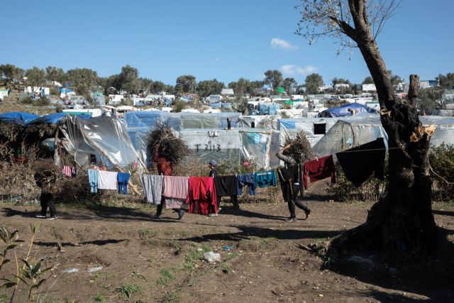 Προσφυγικό: Ζητούνται διοικητές για τα hotspot με μισθό 2.000 ευρώ