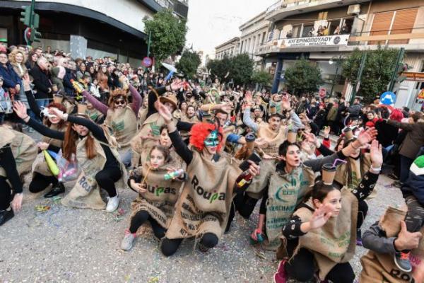 Κοροναϊός: Έντονες αντιδράσεις δημάρχων και εμπόρων για την ακύρωση των καρναβαλιών
