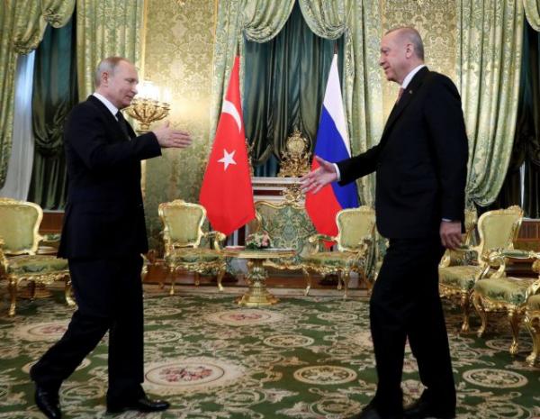 Στα άκρα οι σχέσεις Ρωσίας – Τουρκίας λόγω Ιντλίμπ: «Πόρτα» Πούτιν στον Ερντογάν