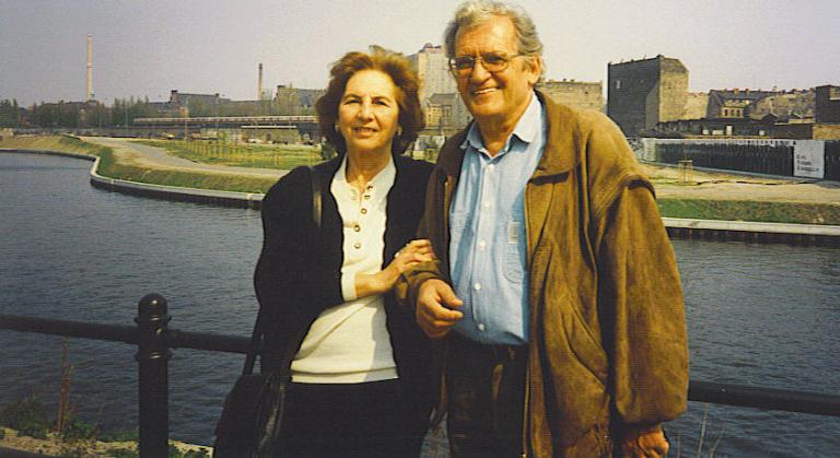 Άλκη Ζέη : Το φωτογραφικό άλμπουμ μιας εκπληκτικής ζωής