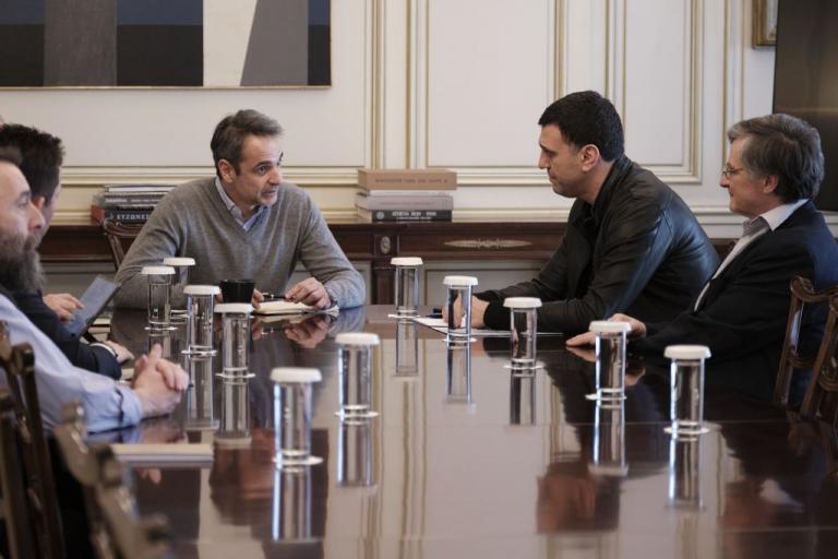 Κοροναϊός : Έκτακτη σύσκεψη στο Μαξίμου – Στο μικροσκόπιο η κατάσταση στη χώρα