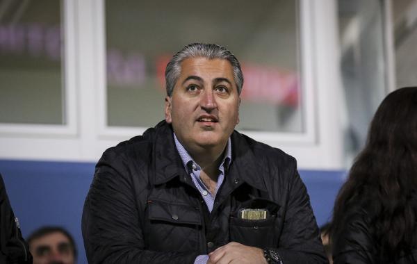 Τα συγχαρητήρια στον Θρύλο από τον Μιχ. Μπούση