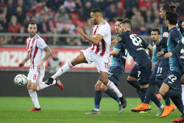 Ολυμπιακός: Γκολ και ο Ελ Αραμπί (2-0)