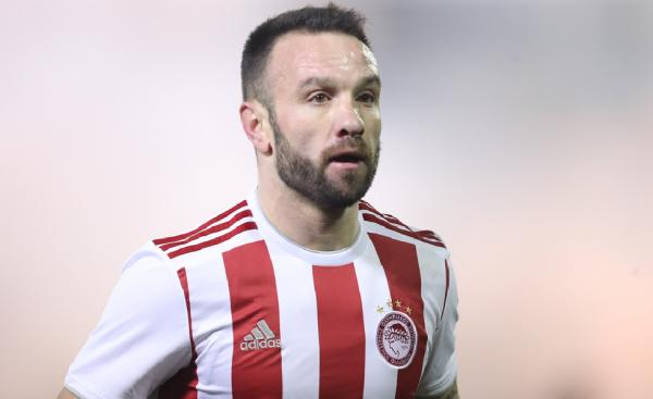 Βαλμπουενά: «Μακάρι να συνεχίσω στον Ολυμπιακό!» (vid)